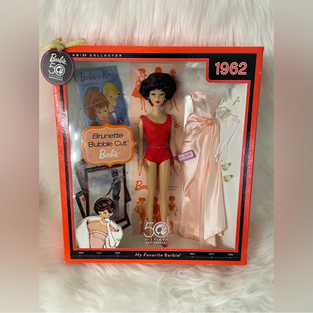 Mattel Barbie Brunette Bubble Cut Doll w/Red and Pink Outfit 2009 Reproduction